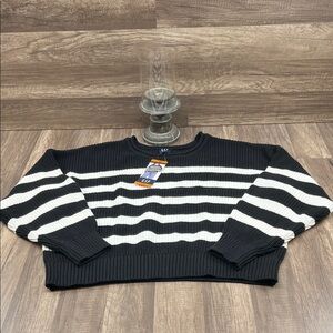 Gap Black and White Striped Crew Neck Sweater